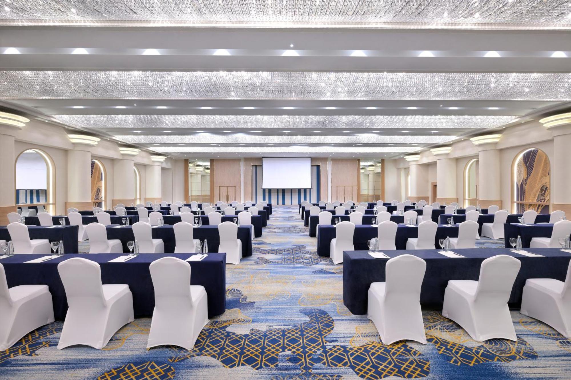 Crowne Plaza Dubai Deira By Ihg Hotel Екстериор снимка The Grand Ballroom