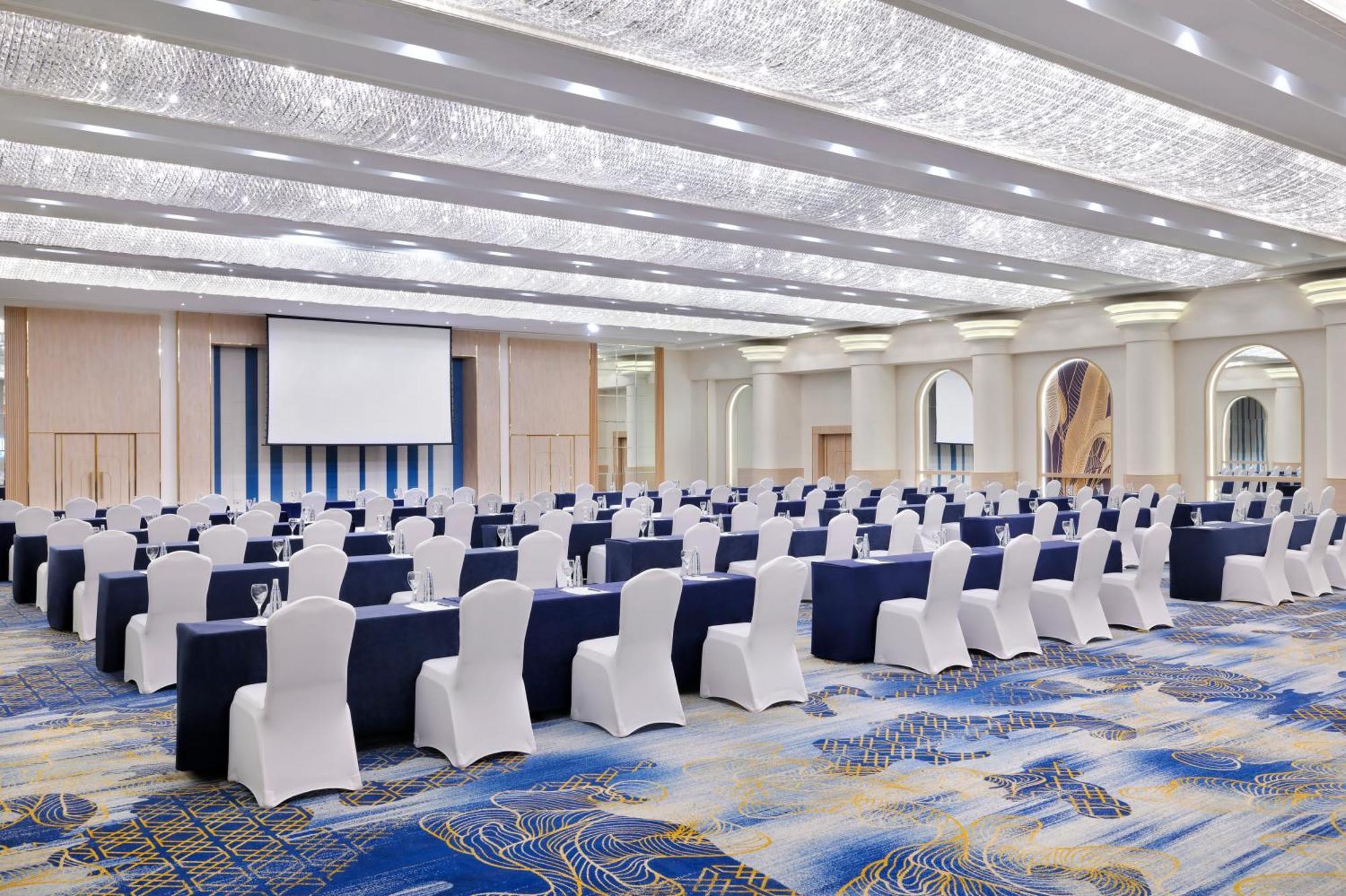 Crowne Plaza Dubai Deira By Ihg Hotel Екстериор снимка The Grand Ballroom